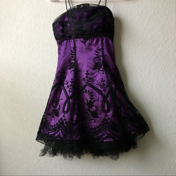 Purple + Mesh Detail Formal Dress - Picture 3 of 6